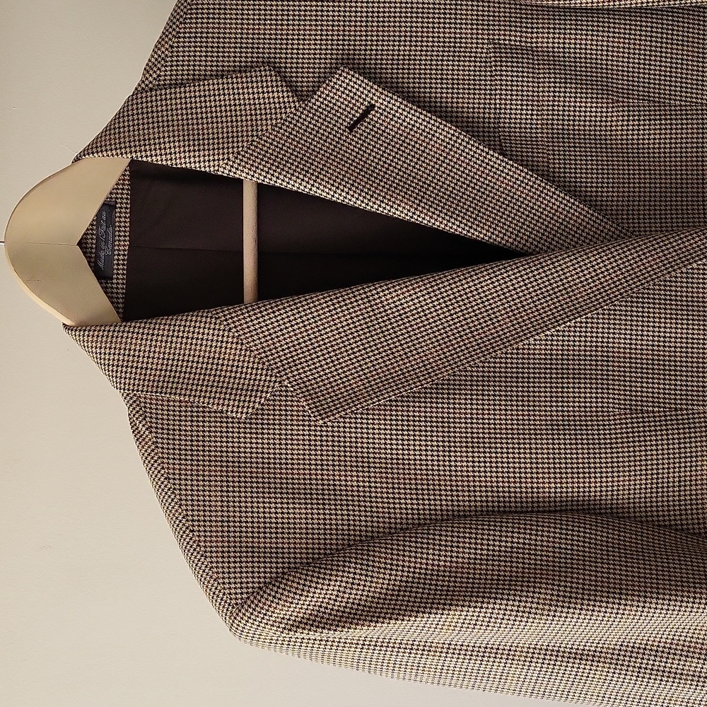 Holt Renfrew Men's Classic Silk & Wool Blend Herringbone Blazer